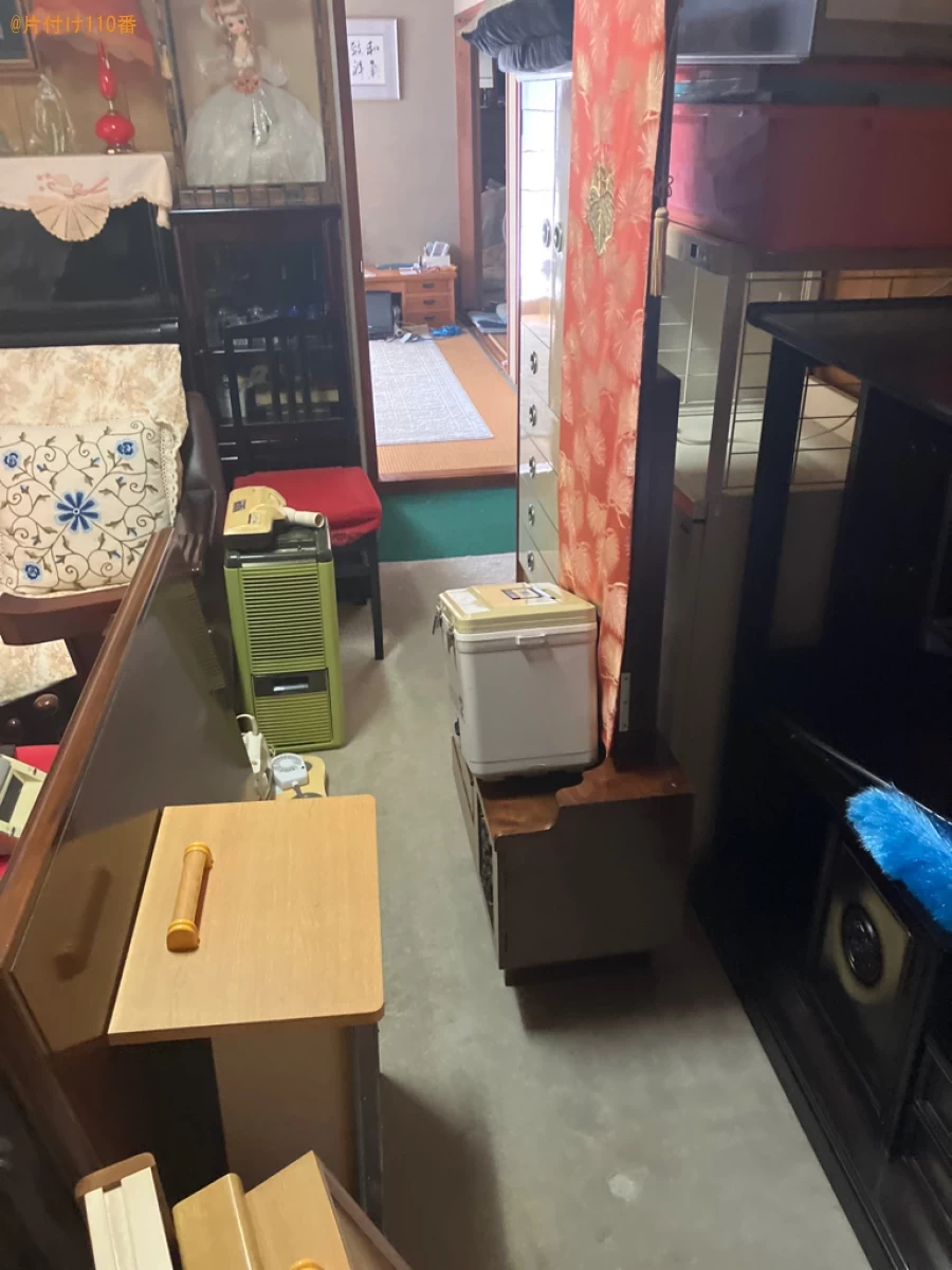 【鳥取市】本棚、二人掛けソファー、衣装ケース、ラック等の回収